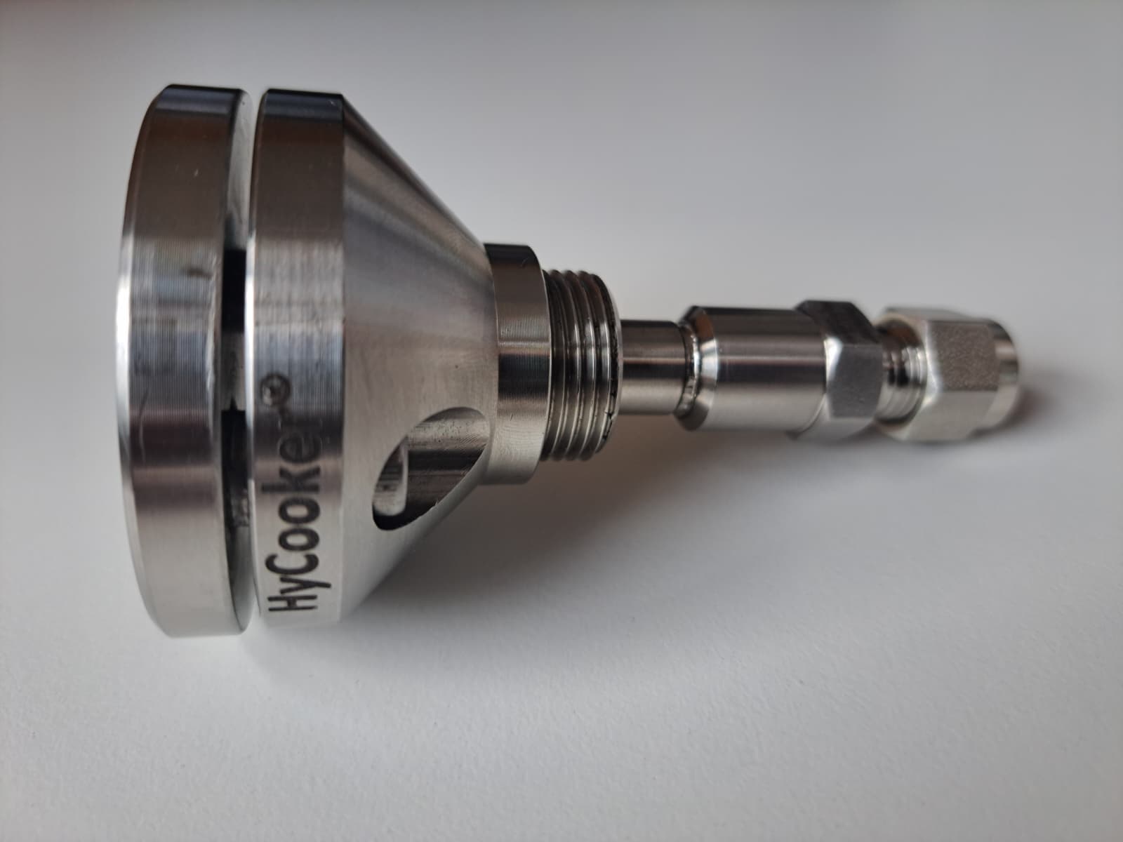 HyBurner 2 kW, side view with the HyCooker mark